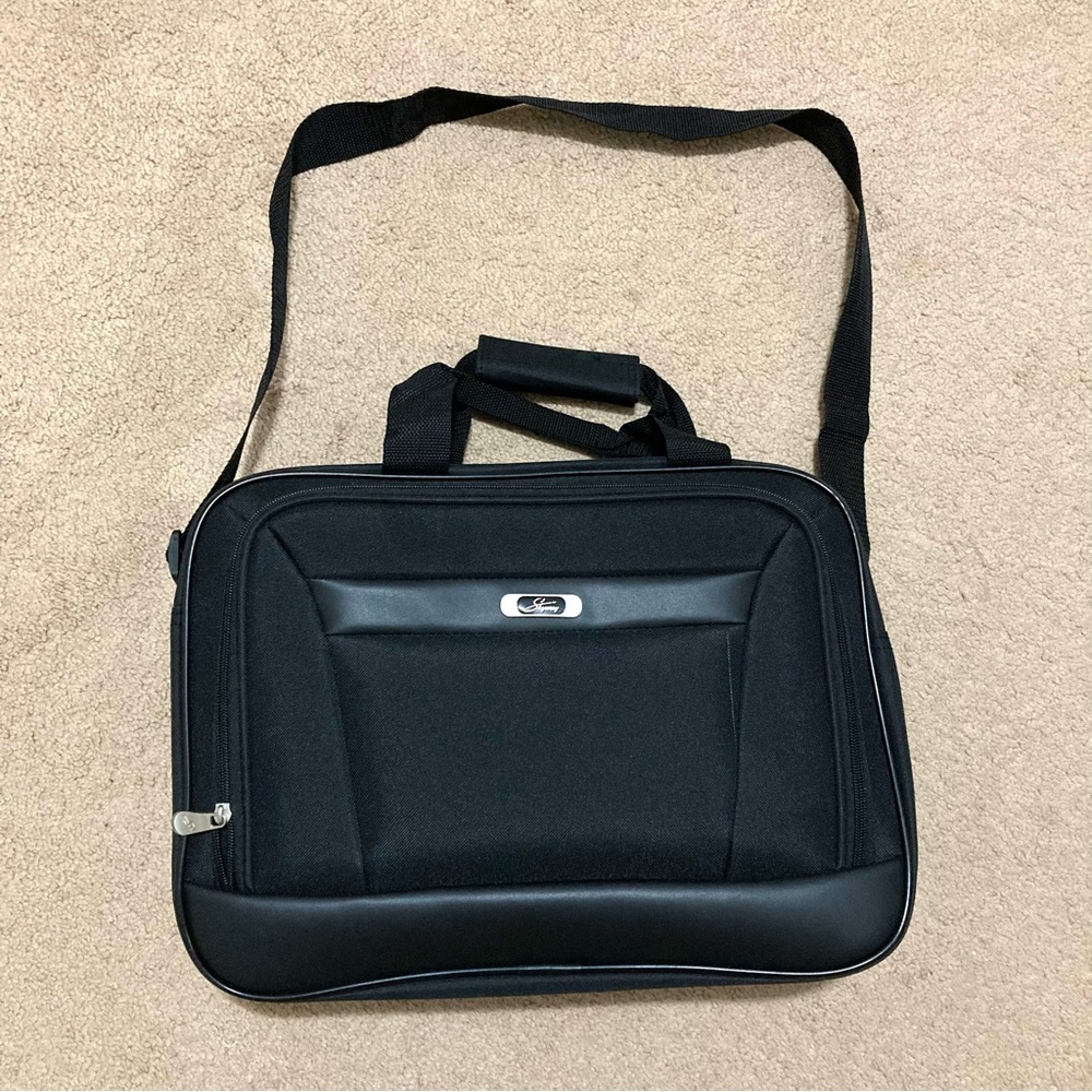 NWOT Skyway CrossBody Shoulder Messenger Briefcase Carry Travel Laptop Tote Bag
